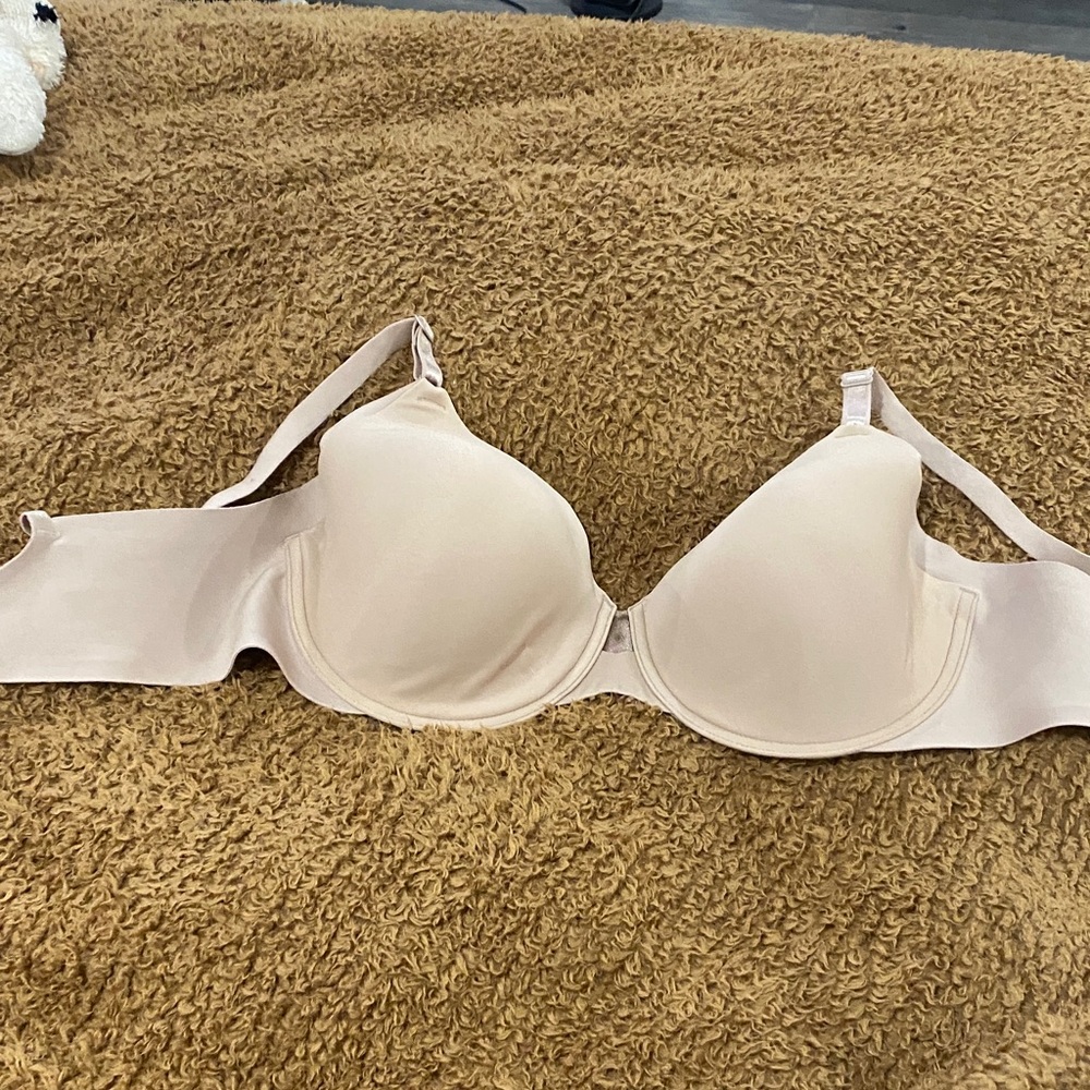 Olga Cream Full Coverage Bra